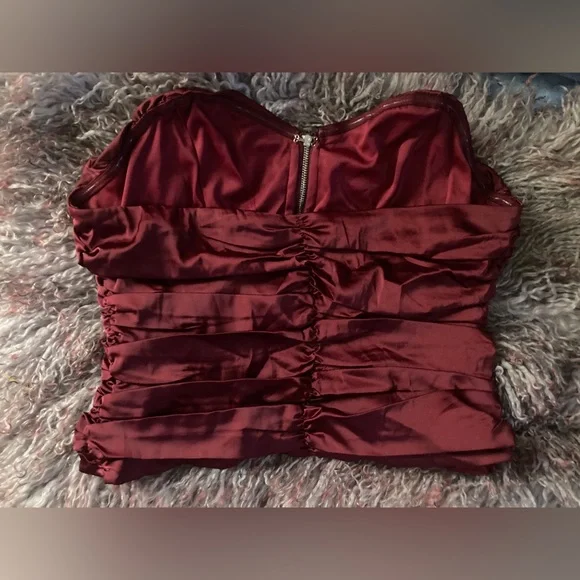 Ruched corset crop top zip up - Picture 6 of 10